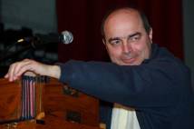 Не нужно "выделываться" на киртане!