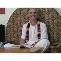 Лекция Балы прабху по БГ 9.18